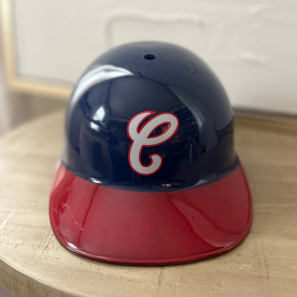 MLB Chicago White Sox full size souvenir display baseball helmet 60s VTG retro